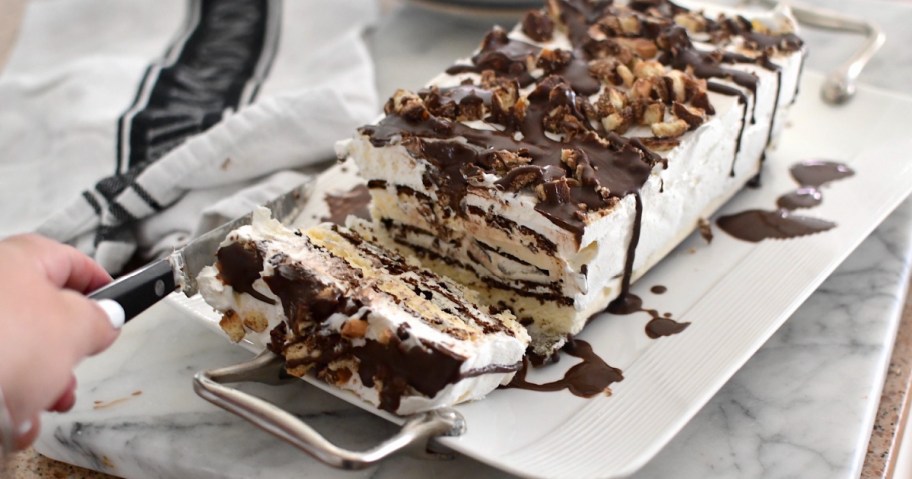 slicing ice cream sandwich cake