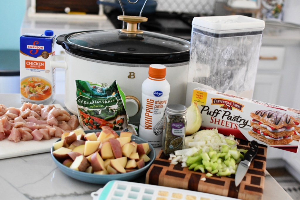 ingredients for chicken pot pie soup