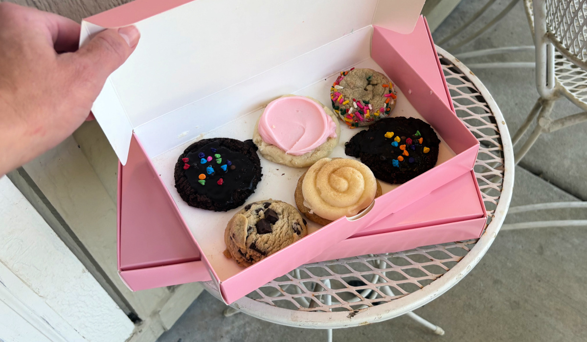 Score a FREE Crumbl Mini 6-Pack w/ Purchase – Today Only!