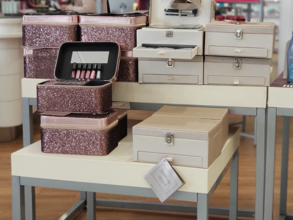 ULTA LOVE Makeup Collection (1)