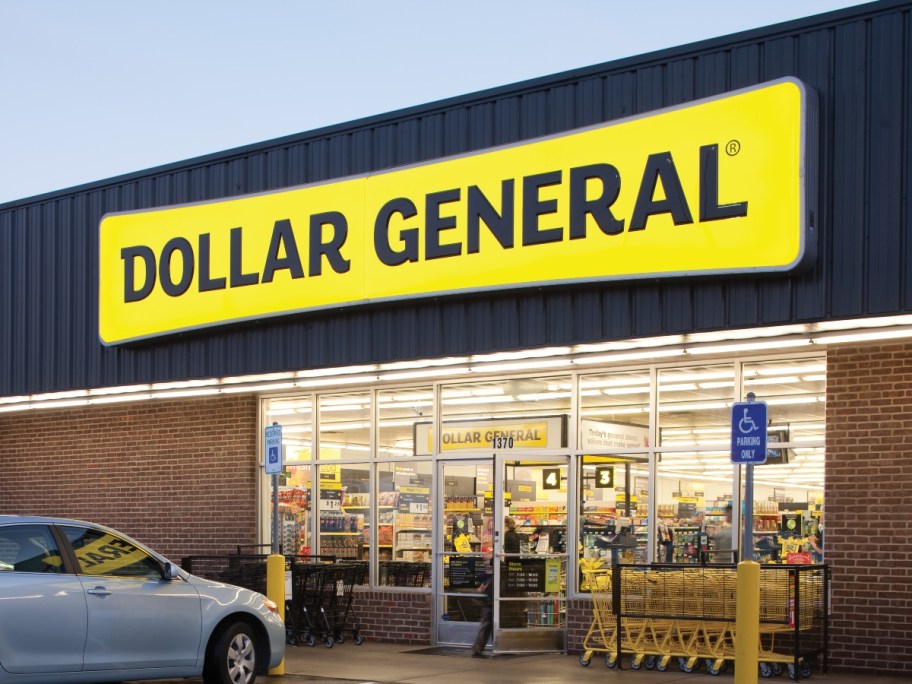 Dollar General exterior