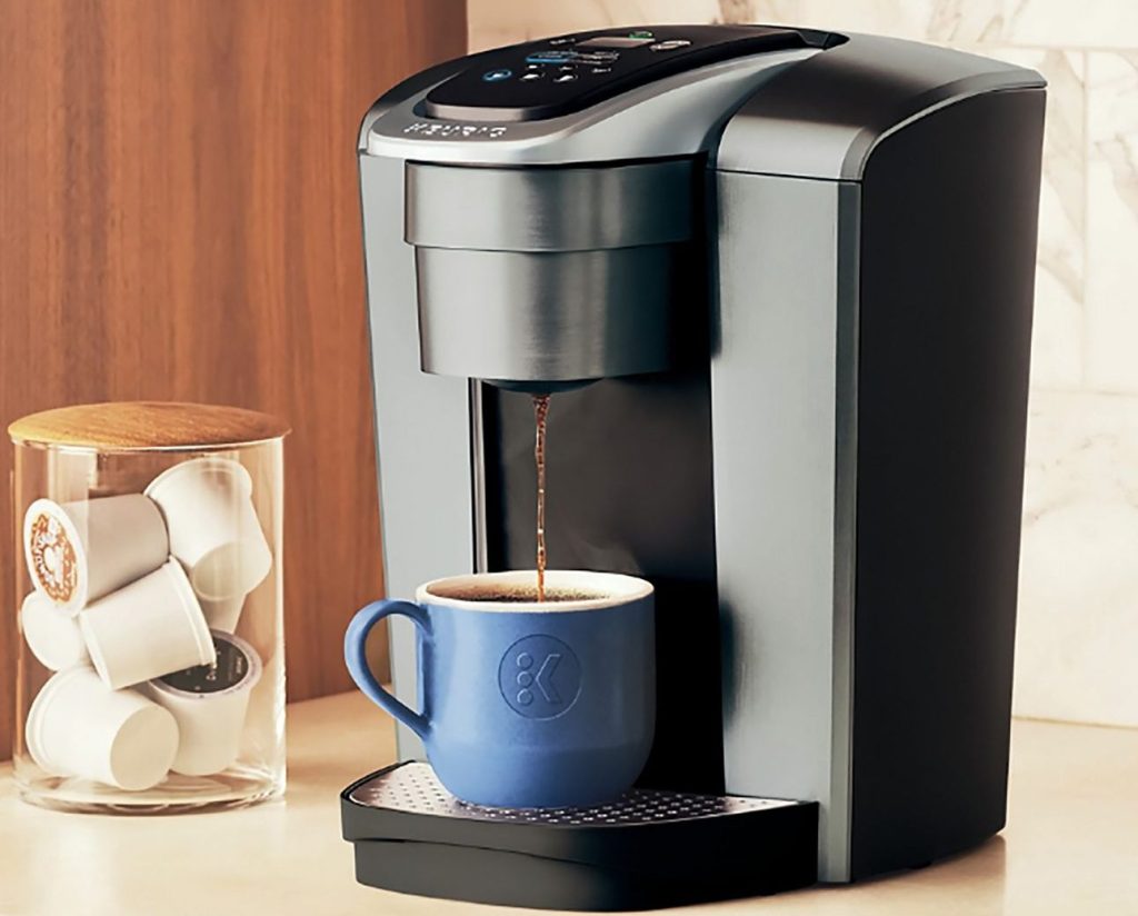 keurig k-elite coffee maker brewing a cup of coffee