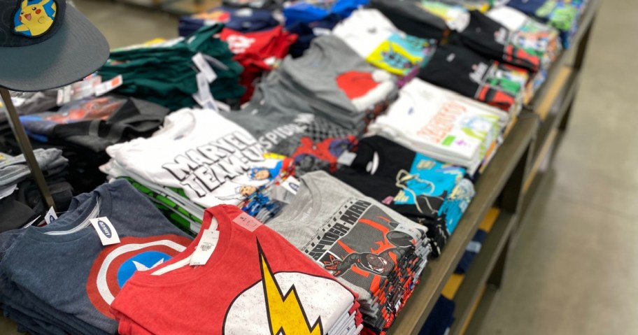 old navy graphic tees in store