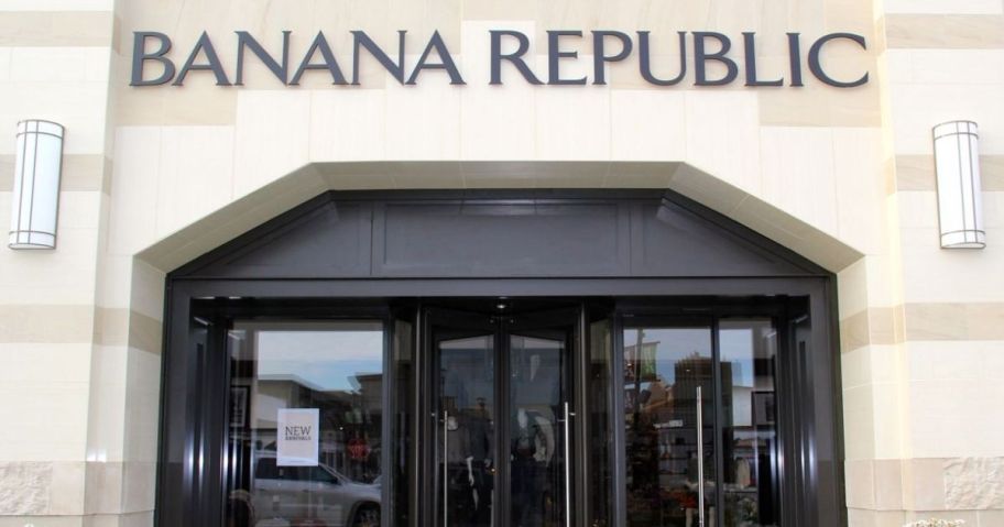 Banana Republic Store Front