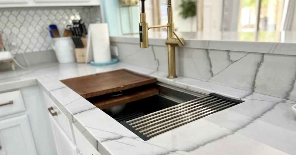 clean sink after