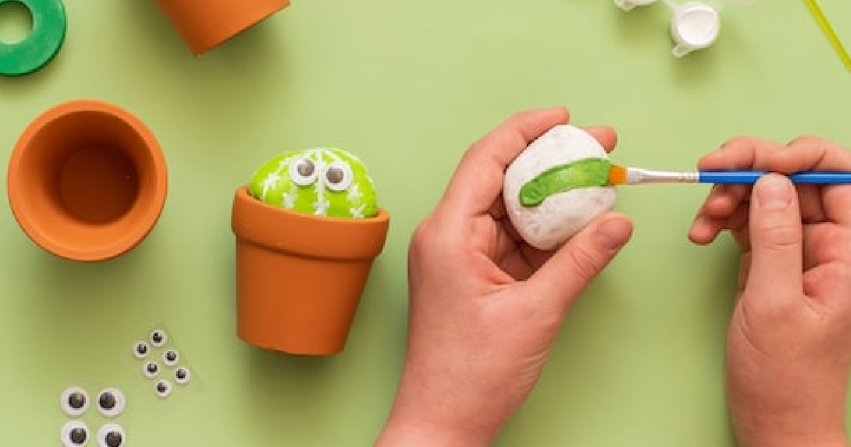 kids painting a michaels craft kit