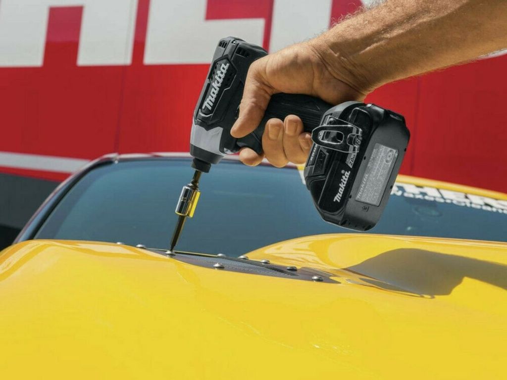 Makita Sub-Compact Brushless Cordless Combo Kit