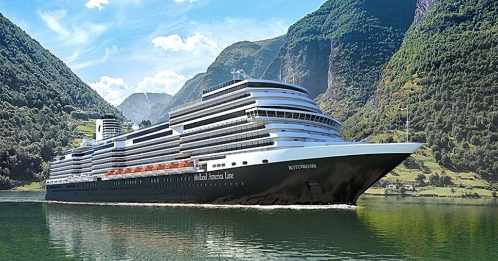 cruise ship
