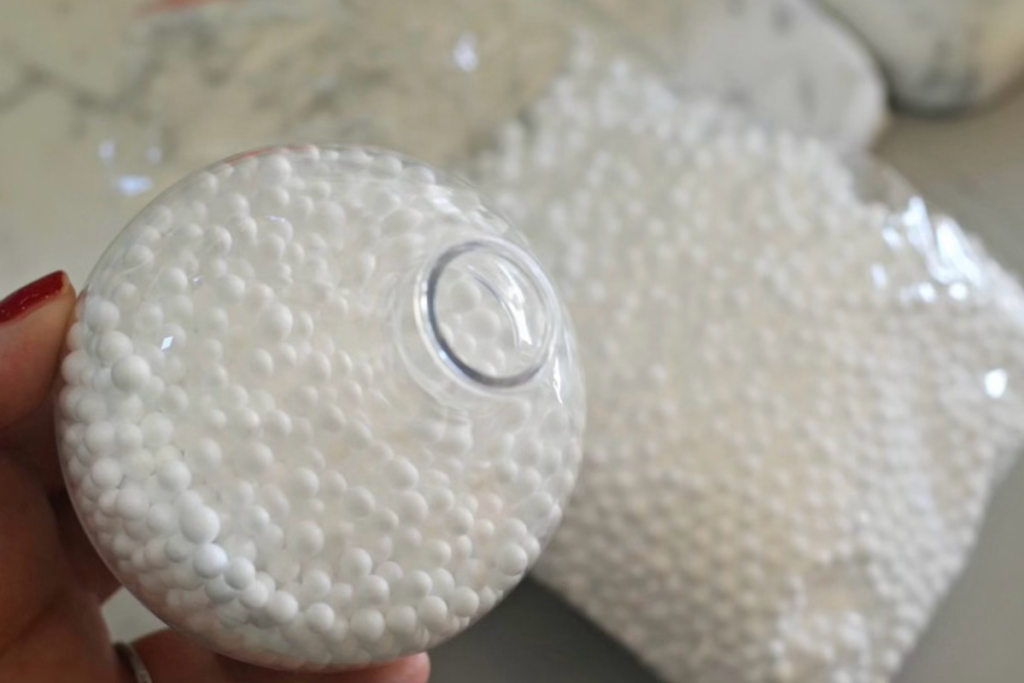 filling clear ornament