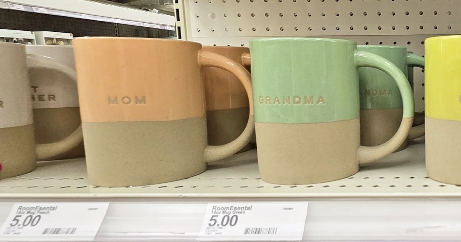 pink and green dipped clay mugs that say mom and grandma