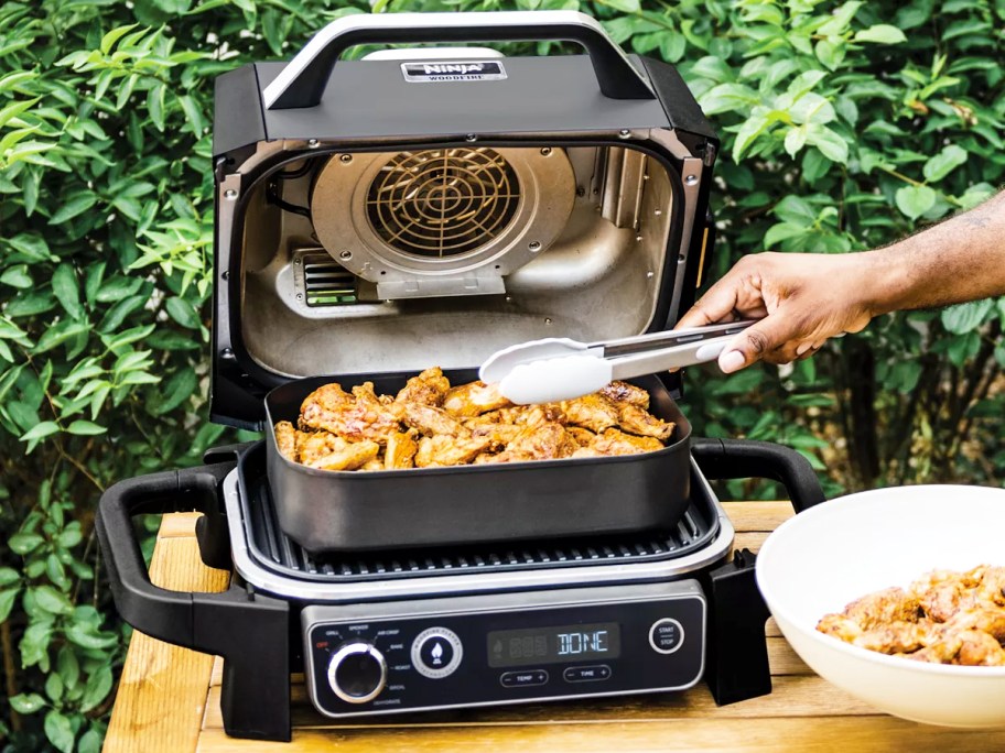 cooking chicken wings on ninja outdoor grill