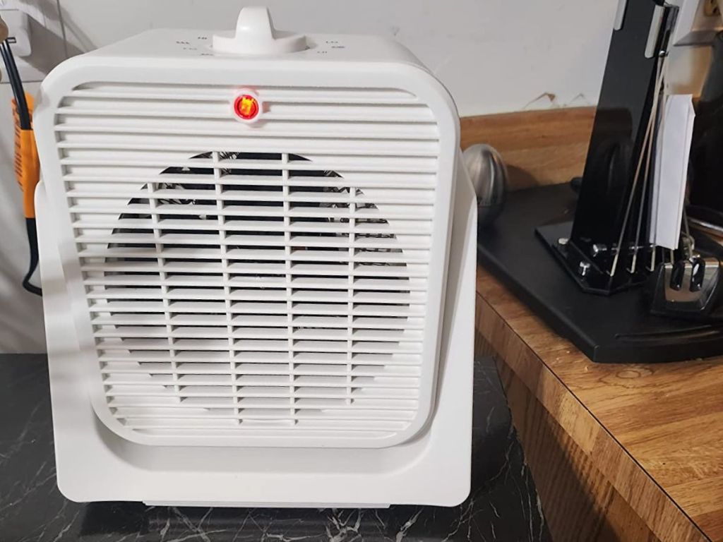 fan/hearter on counter