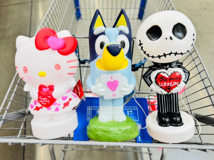 Blow molds in shopping carts