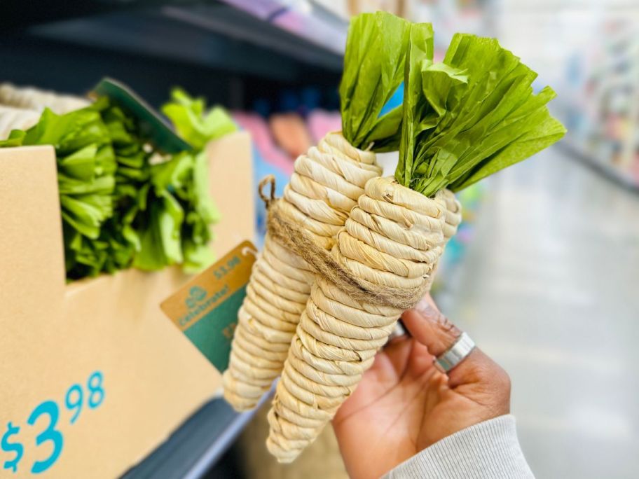 Way to Celebrate Easter Natural Carrot Bundle Decoration