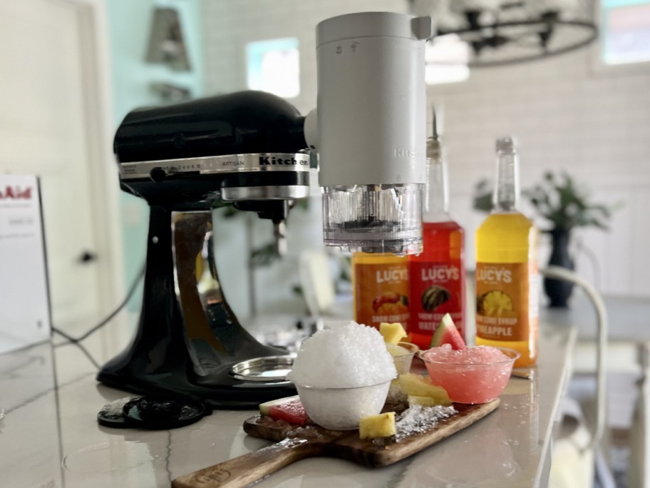 Shaved ice attachment displayed with all 6 items -2