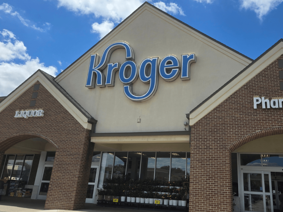 This Week’s Hottest Kroger Deals | FREE Crackers and Snack Cakes + B2G3 Free Soda and Chips