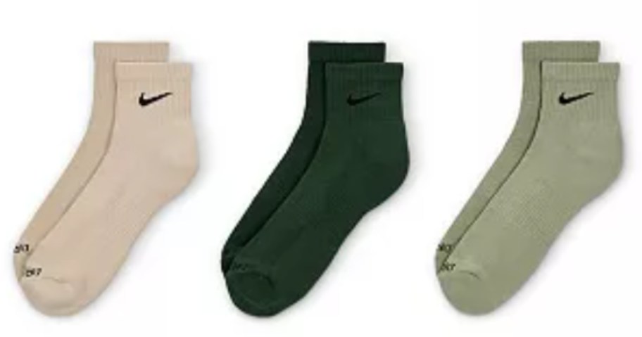 3 pairs of Nike socks
