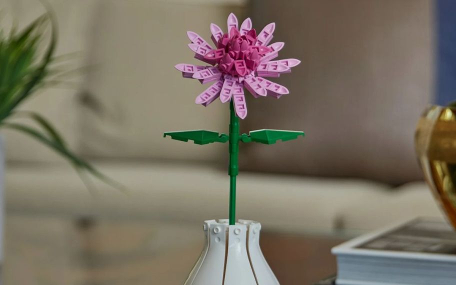 brickcraft pink rose building set in a vase