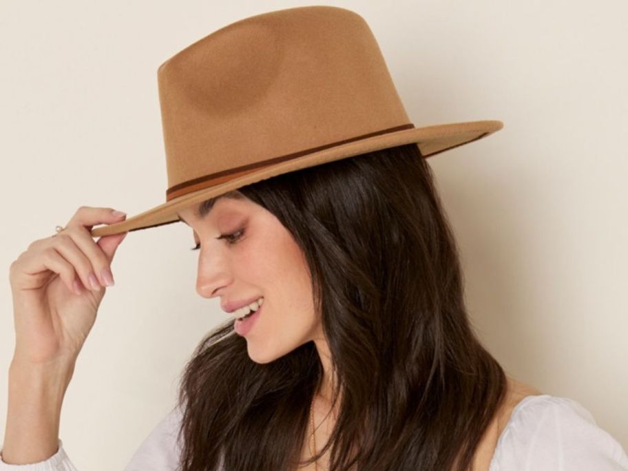 Woman wearing a Short Brim Tie Band Panama Hat