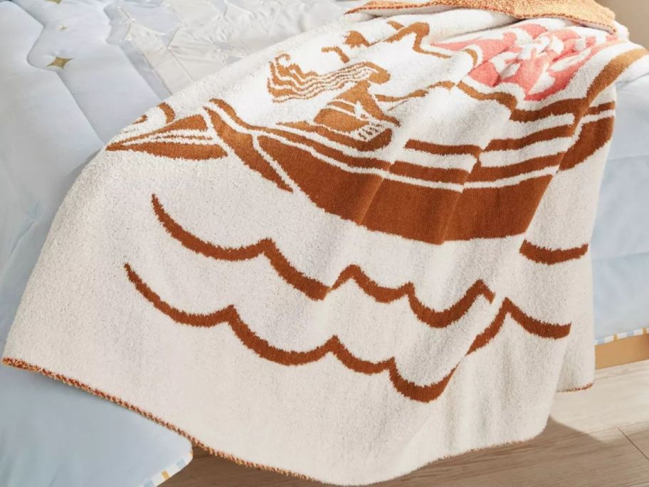Pillowfort Disney Moana Throw Blanket