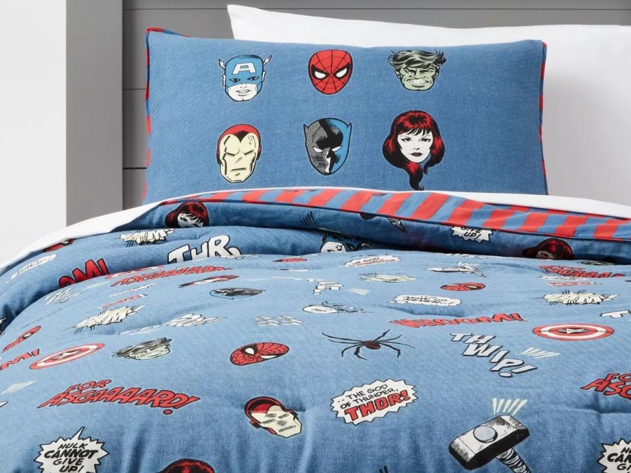 Pillowfort Glow in the Dark Marvel Comforter