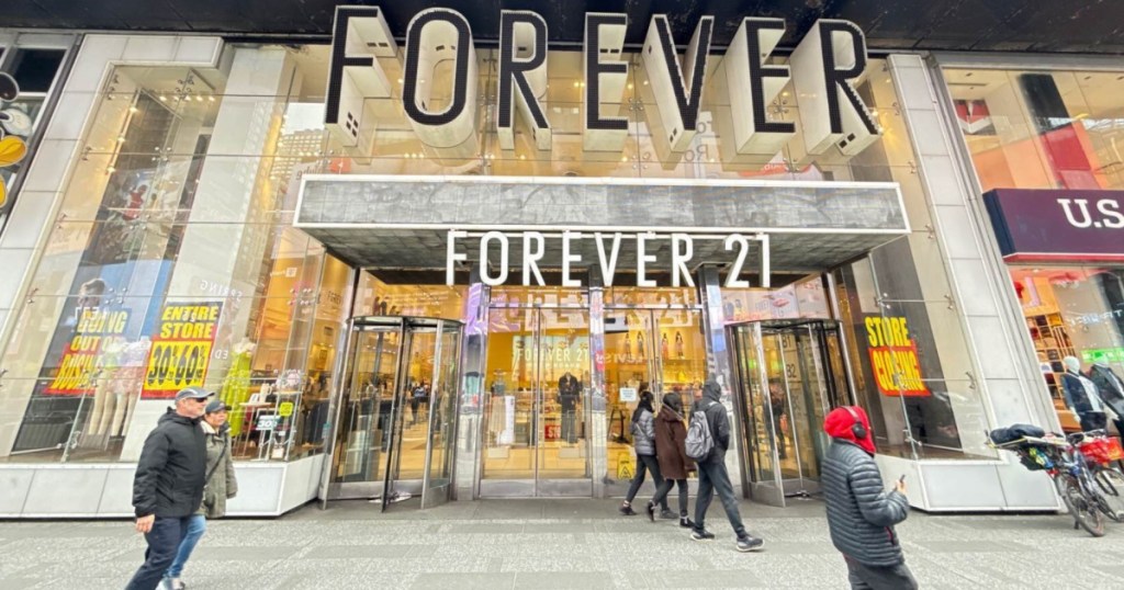 Forever 21 store in city