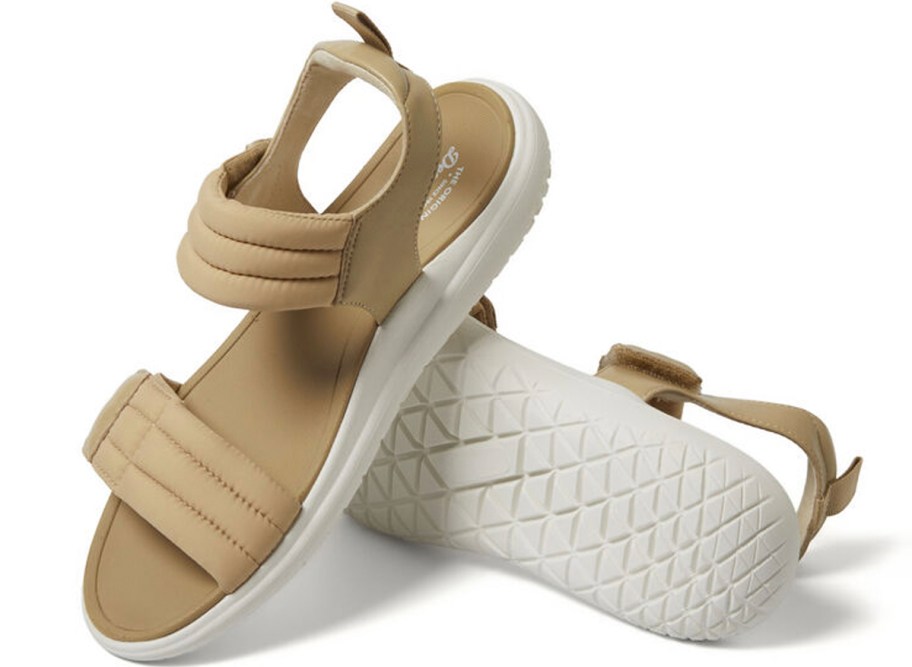 tan strappy sandals 