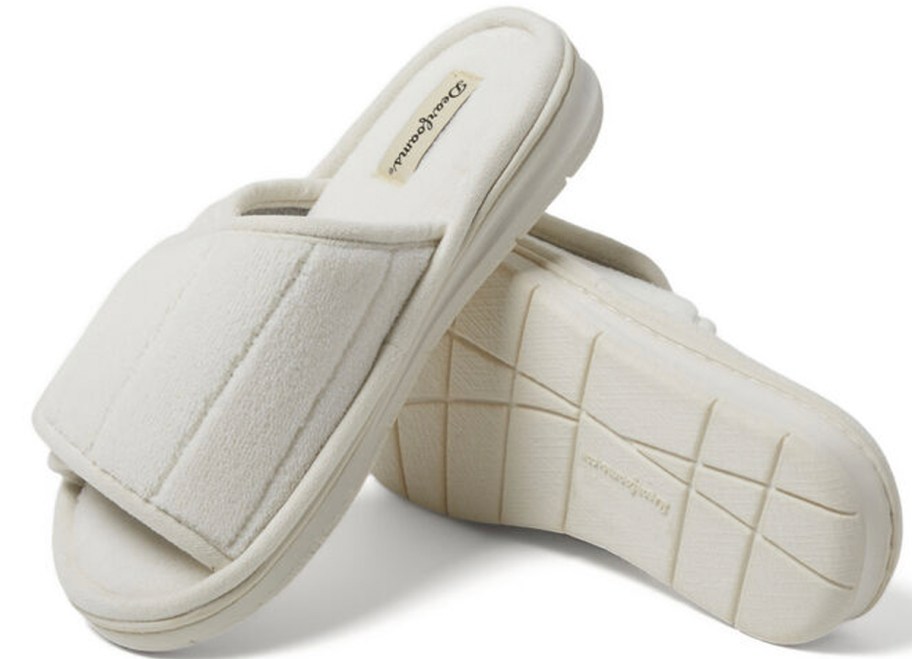 white slide slippers 