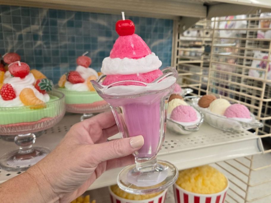 A candle that looks like ice cream