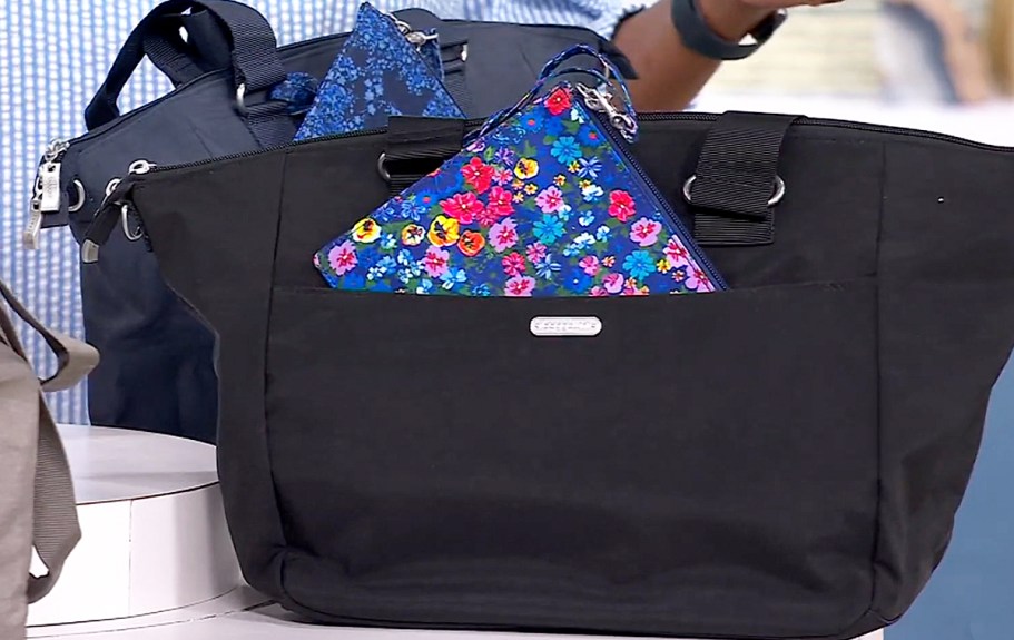 Baggallini Tote Bag w/ Wristlet Pouch Only $34.99 Shipped (Regularly $100)