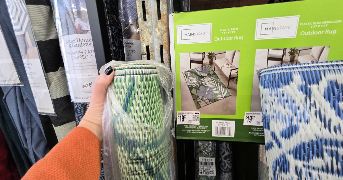 In-store display of mainstays outdoor rugs