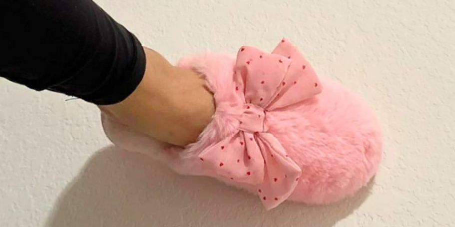 Up to 75% Off Walmart Women’s Slippers | Lots of Cute Styles Under $10