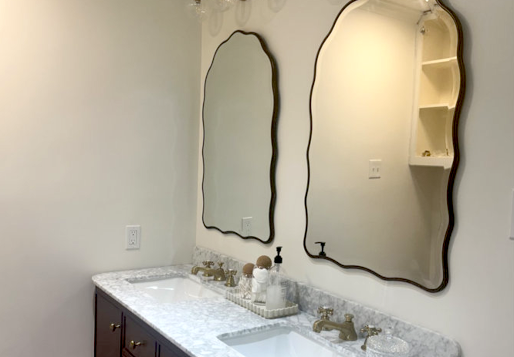 Bathroom mirrors 