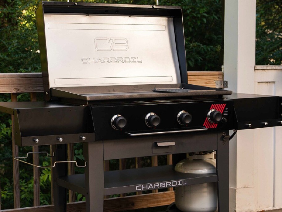 Charbroil griddle opened up with propane gas on the bottom