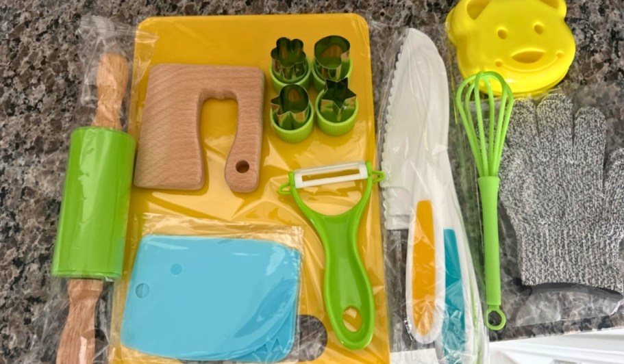 Kids 18-Piece Cooking Set Only $4.99 on Amazon – They Really Work!