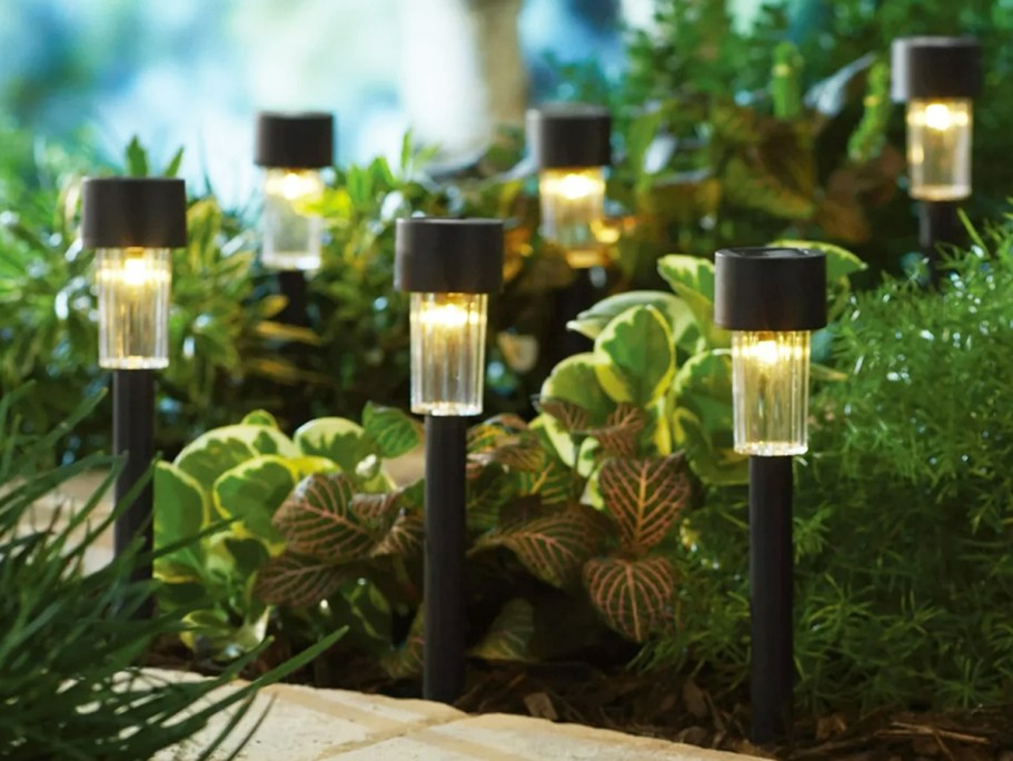 Outdoor LED Solar Lights 6-Pack Only $4.98 on Walmart.com (Just 83¢ Each!)