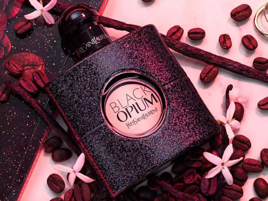 black bottle of Yves Saint Laurent Black Opium Le Parfum