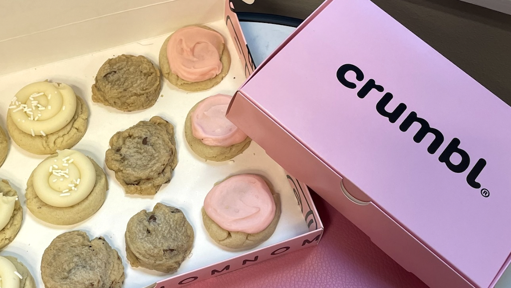 Score a FREE Crumbl Mini 6-Pack w/ Purchase – Today Only!