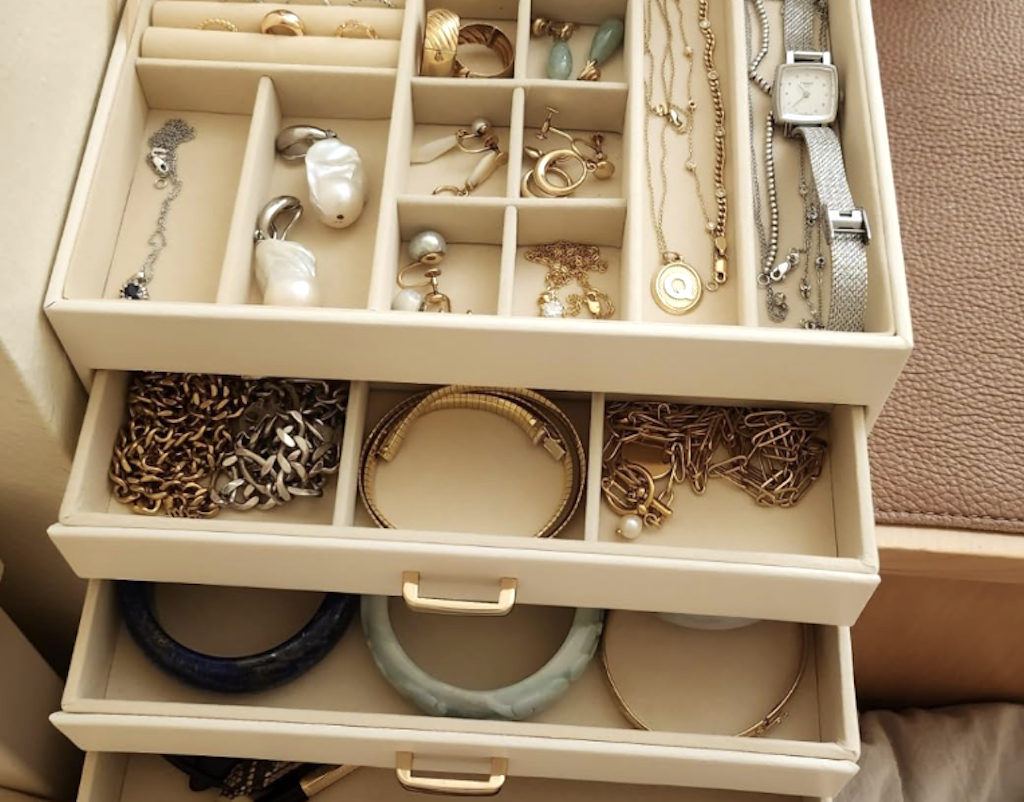 Large Jewelry Box w/ 3 Drawers Only $7.49 on Amazon (Regularly $25)