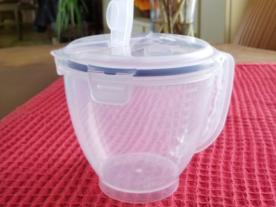 LocknLock Measuring Bowl w/ Handle Only $3.99 on Amazon (Reg. $10)