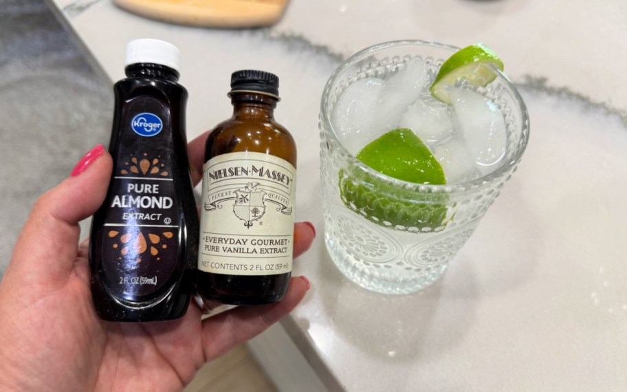 vanilla extract in sparkling water
